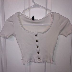 HM white crop top